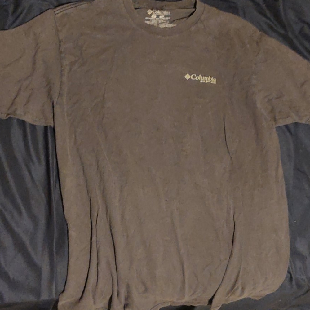 Large Columbia PFG t shirt
